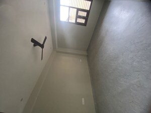 Building Lobby in 1 BHK Builder Floor at Housing Board Colony Sector 9, Sector 9 – for Rent