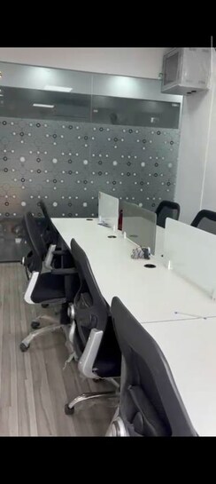 Office Space For Rent in Sector 63