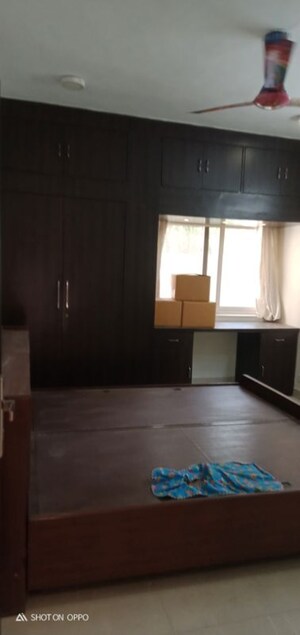Room in 2 BHK Apartment at Vasant Kunj – for Sale