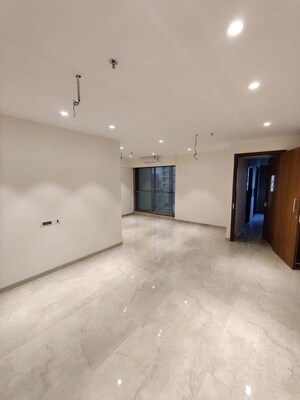 Living Room in 3.5 BHK Apartment at Ekta Crest, Chembur – for Rent