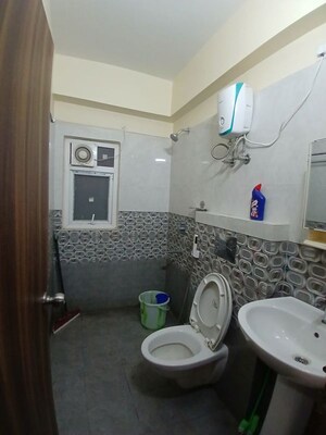 Bathroom in 3 BHK Apartment at Piya Exotica, Kahilipara – for Rent