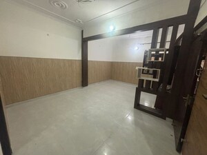 Living Room in 2 BHK Independent House at Sheetla Colony – for Rent