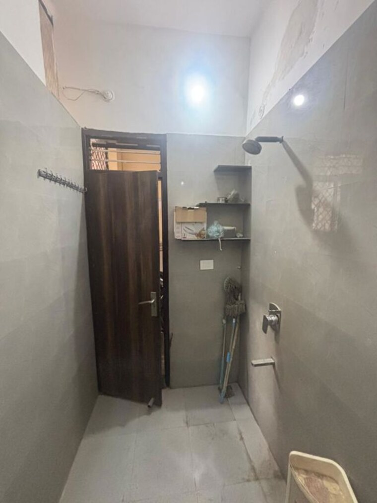 Bathroom, sheetla colony 2 Bedroom 890 Sq.Ft. Independent House In Sheetla Colony Gurgaon 10164558