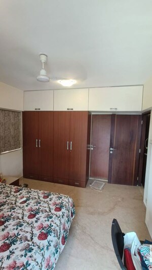 Bedroom in 3 BHK Apartment at Chembur – for Rent