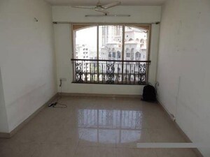 Room in 2 BHK Apartment at Dosti Acres Aster, Wadala East – for Sale