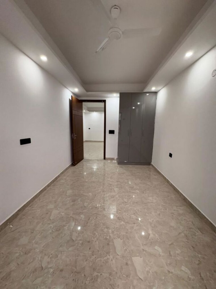 Room, saket 3 Bedroom 1500 Sq.Ft. Apartment In Saket Delhi 10164616