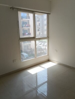2 BHK Apartment For Rent in Signature Global Proxima, Sector 89