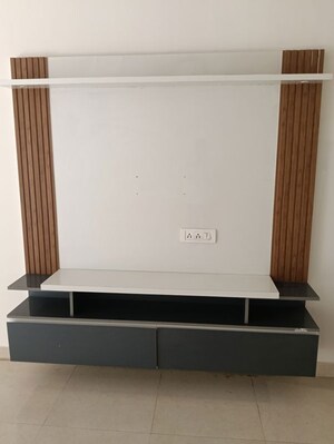 Furnished Amenities in 2 BHK Apartment at Signature Global Proxima, Sector 89 – for Rent