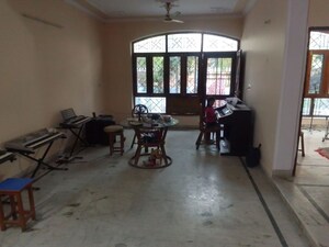 Living Room in 3 BHK Independent House at Shram Vihar, Gamma Ii Greater Noida – for Rent