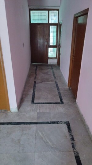 Building Lobby in 2 BHK Builder Floor at GNIDA Lohiya Enclave Omicron 1A, Omicron 1a Greater Noida – for Rent