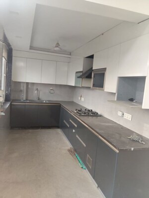 Kitchen in 4 BHK Builder Floor at Sector 57 – for Rent