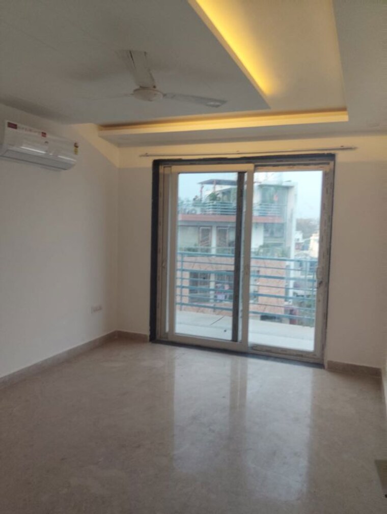 Room, sector 57 4 Bedroom 2600 Sq.Ft. Builder Floor In Sector 57 Gurgaon 10164681