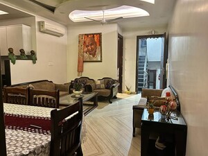 Master Bedroom in 2 BHK Builder Floor at Tagore Garden Extension – for Rent