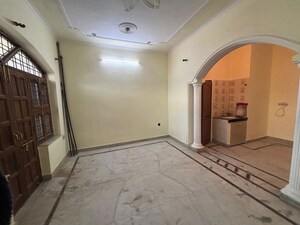 Room in 2.5 BHK Independent House at Ansal Palam Triangle, Palam Vihar Extension – for Rent
