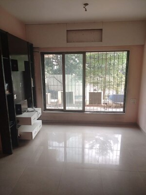 Room in 1 BHK Apartment at Skyline Sparkle, Bhandup West – for Sale