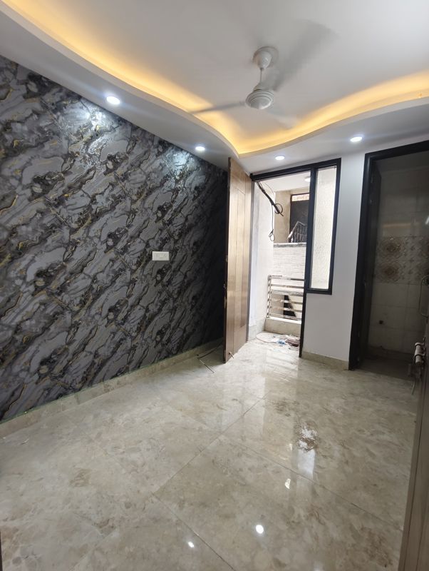 2 BHK + Pooja Room Builder Floor For Rent in Govindpuri