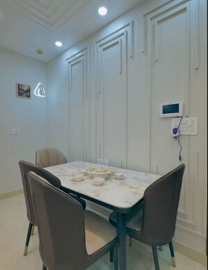 Team Area in 4 BHK Builder Floor at Uttam Nagar – for Sale