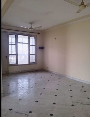 3.5 BHK Apartment For Sale in Sabzaar Apartments, Sector 45