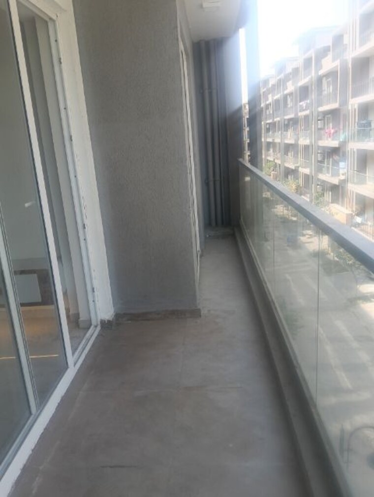 Balcony, smart-world-gems 3.5 Bedroom 1494 Sq.Ft. Builder Floor In Sector 89 Gurgaon 10164762