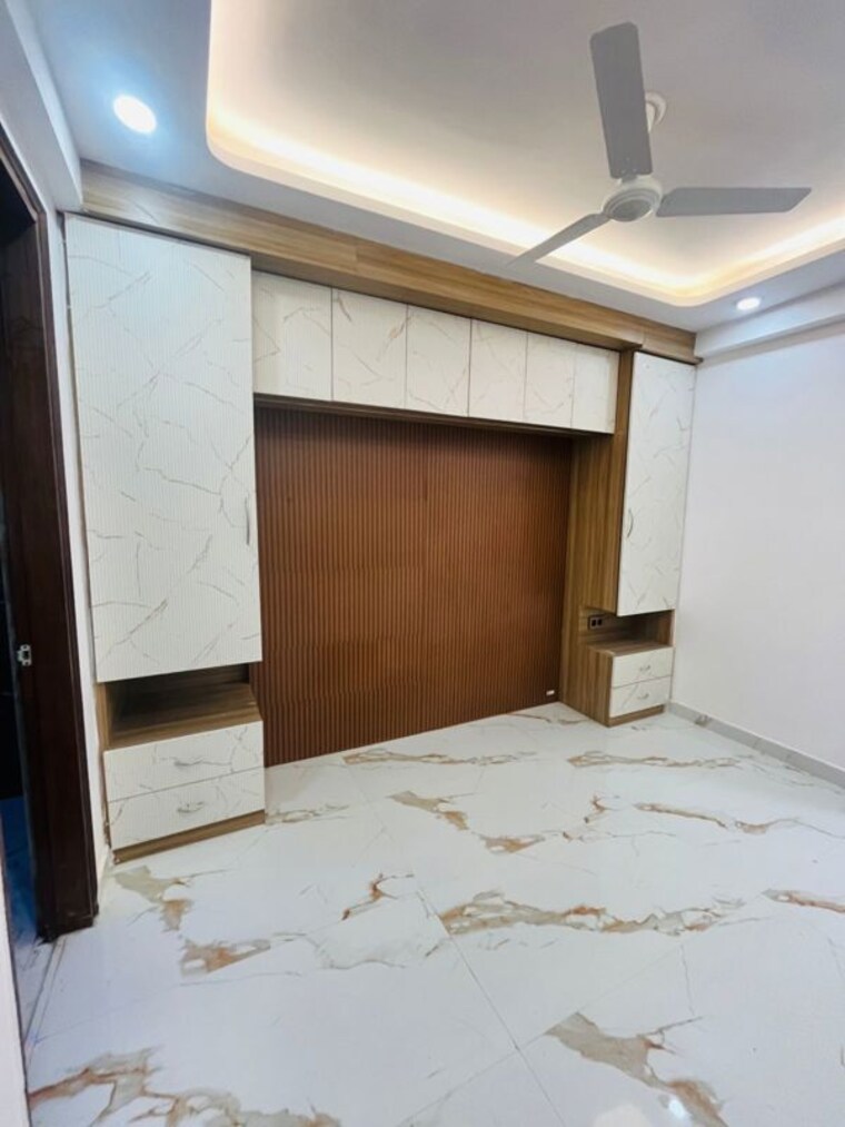 Bedroom, sector 73 3 Bedroom 1450 Sq.Ft. Builder Floor In Sector 73 Noida 10164765