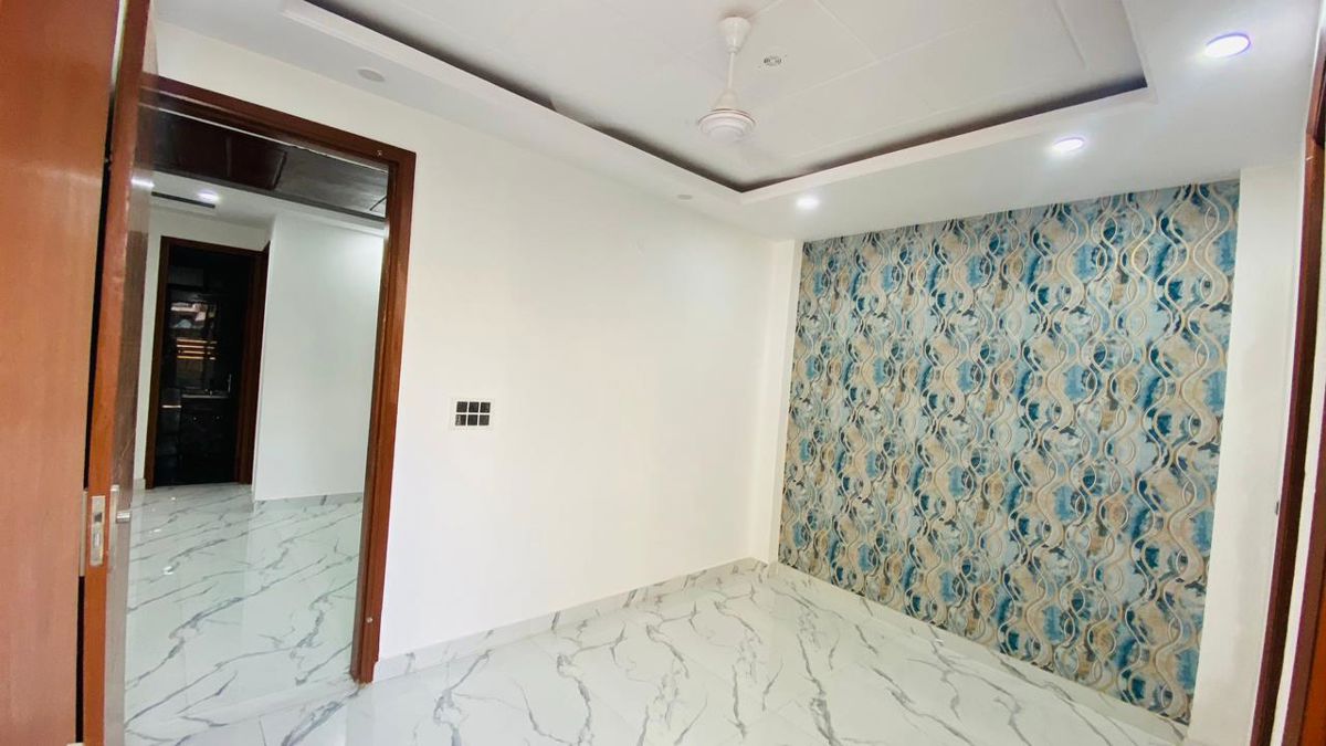 3 BHK Builder Floor For Rent in Govindpuri