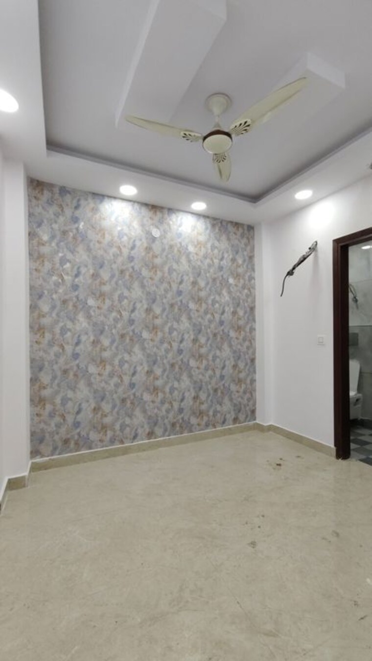 Room, govindpuri 3 Bedroom 900 Sq.Ft. Builder Floor In Govindpuri Delhi 10164795