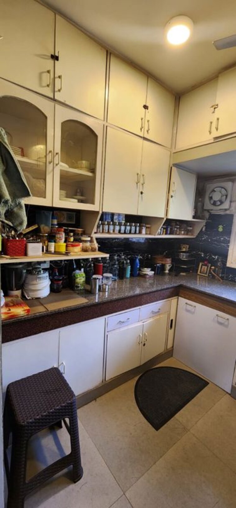 Kitchen, sainik farm 2.5 Bedroom 4500 Sq.Ft. Independent House In Sainik Farm Delhi 10164814