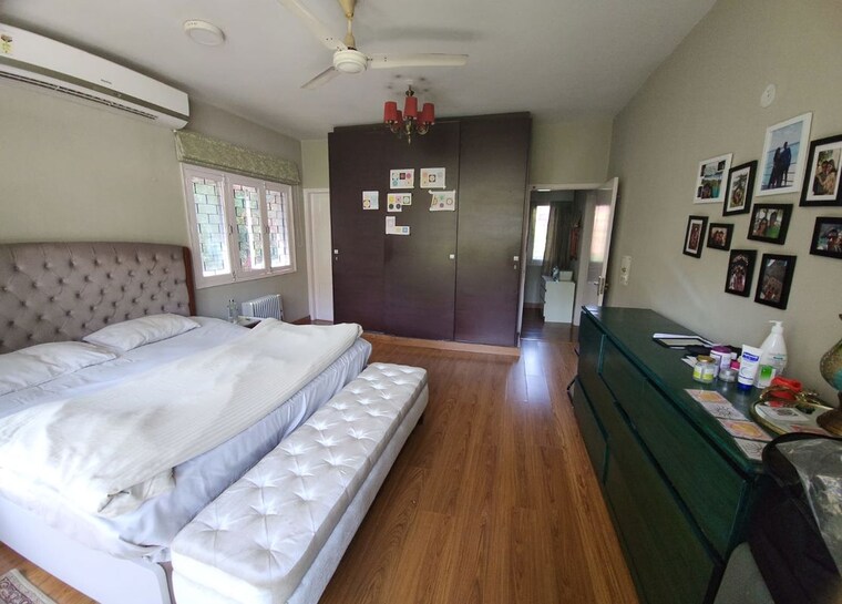 Bedroom, sainik farm 2.5 Bedroom 4500 Sq.Ft. Independent House In Sainik Farm Delhi 10164814