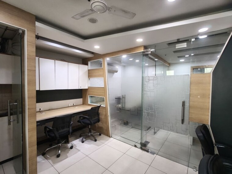 Team Area, netaji subhash place Commercial Office Space 776 Sq.Ft. In Netaji Subhash Place Delhi 10164822