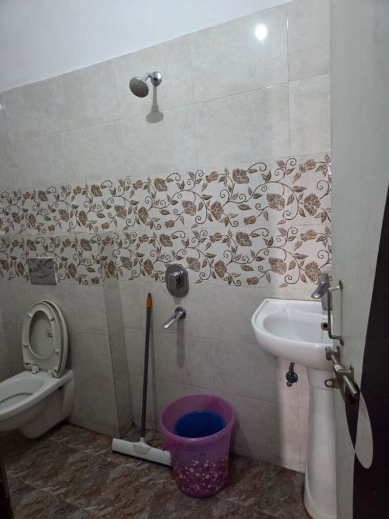 Bathroom, gomti nagar 2 Bedroom 1230 Sq.Ft. Independent House In Gomti Nagar Lucknow 10164828