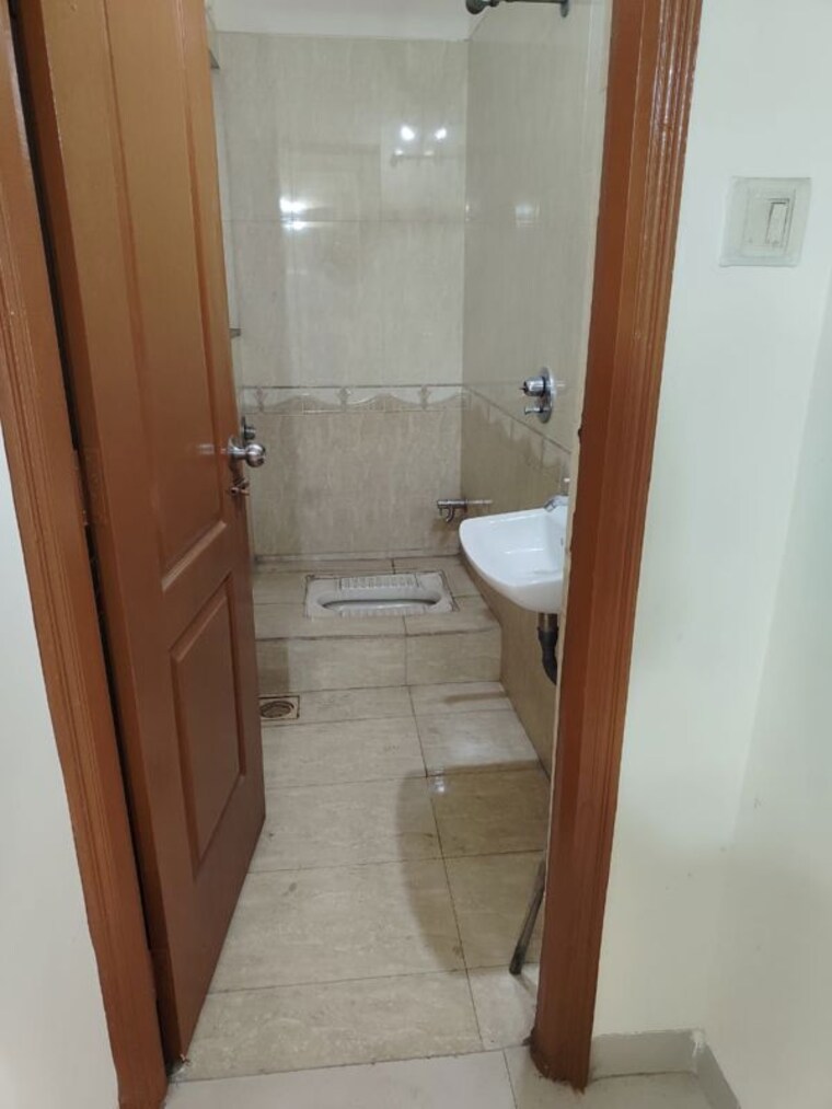 Bathroom, tharwani-heritage 3 Bedroom 1400 Sq.Ft. Apartment In Kharghar Sector 7 Navi Mumbai 10164808
