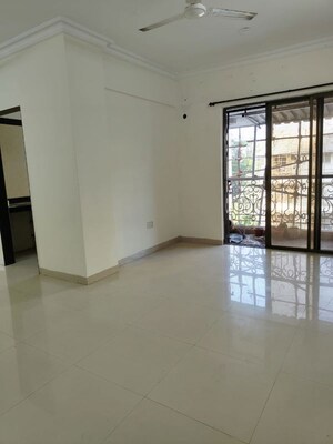Living Room in 3 BHK Apartment at Tharwani Heritage, Kharghar Sector 7 – for Rent