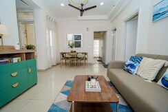 2 BHK Apartment For Sale in Ajnara Le Garden
