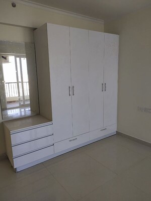 Room in 5 BHK Apartment at Sector 126 – for Sale