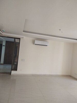 Room in 5 BHK Apartment at Sector 126 – for Sale