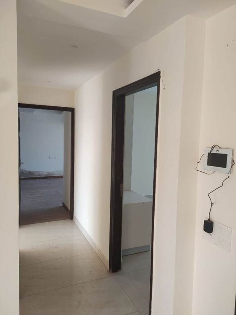 Room, sector 126 5 Bedroom 3650 Sq.Ft. Apartment In Sector 126 Mohali 10164857