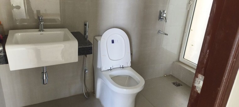 Bathroom, indiabulls-one-indiabulls 1 Bedroom 494 Sq.Ft. Apartment In Pokhran Road No Two Thane 10164864