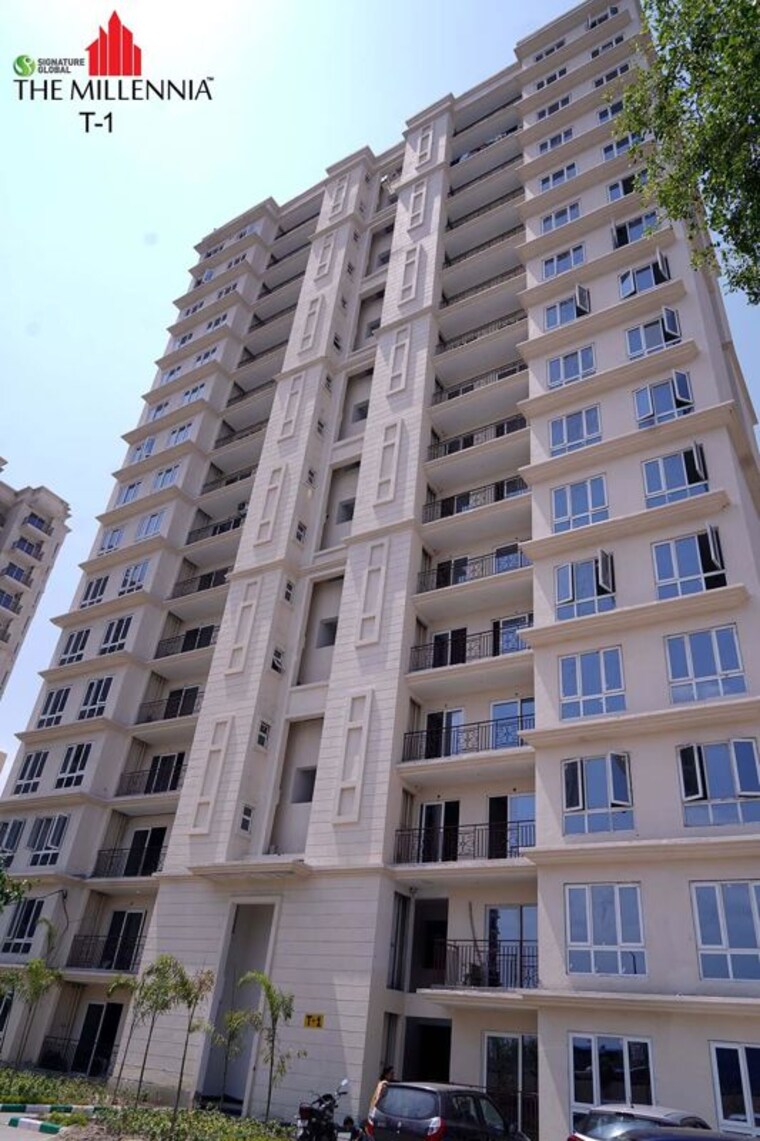 Exterior View, signature-global-city 2.5 Bedroom 519 Sq.Ft. Apartment In Sector 37d Gurgaon 10164849