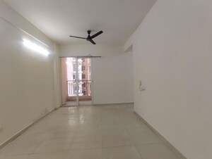 Room in 2.5 BHK Apartment at Signature Global City, Sector 37d – for Sale