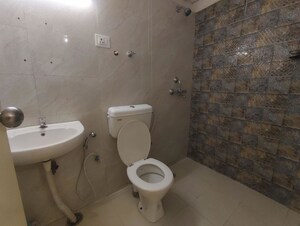 Bathroom in 2.5 BHK Apartment at Signature Global City, Sector 37d – for Sale