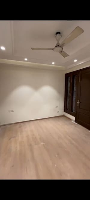 Room in 4 BHK Builder Floor at Greater Kailash I – for Sale