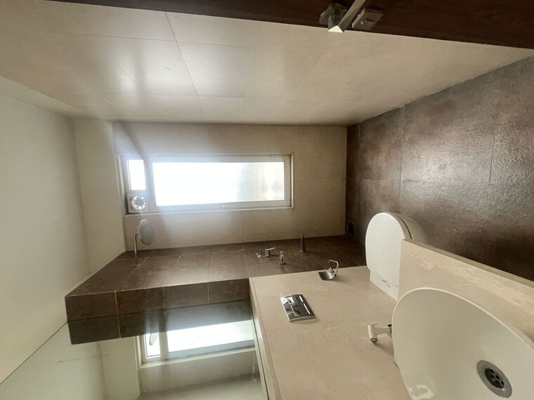 Bathroom, omkar-alta-monte 4 Bedroom 3311 Sq.Ft. Apartment In Malad East Mumbai 10164863