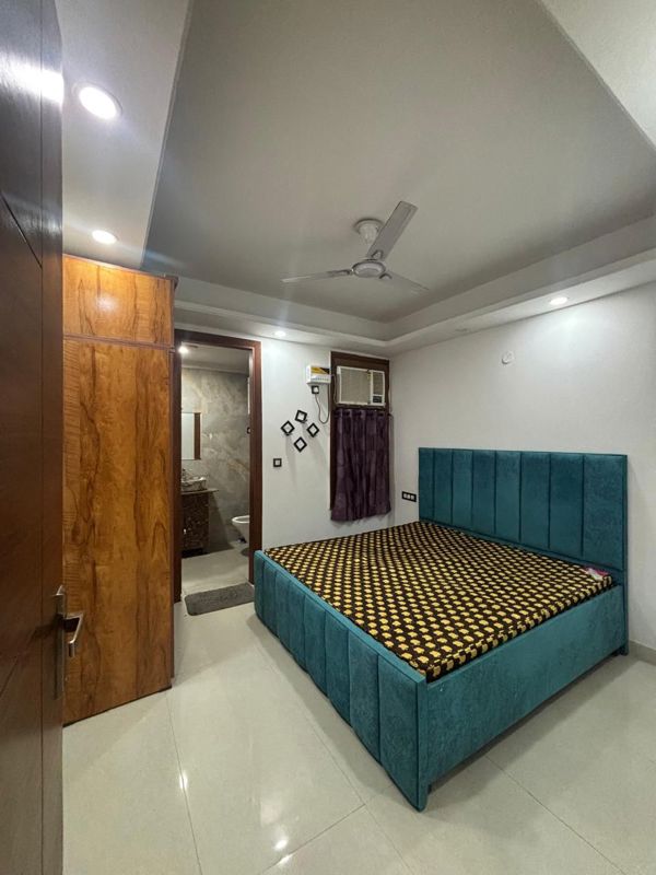 2 BHK Apartment For Rent in Saket