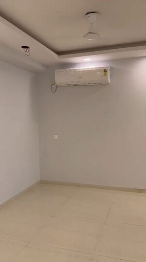 Room in 3 BHK Apartment at Omaxe Royal Residency Faridabad, Sector 79 – for Sale