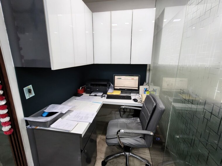 Team Area, netaji subhash place Commercial Office Space 779 Sq.Ft. In Netaji Subhash Place Delhi 10164910