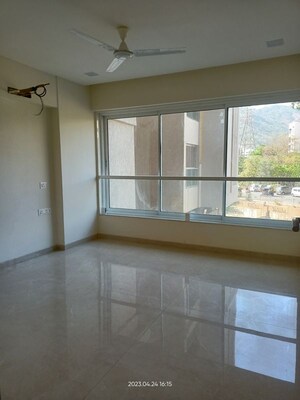 Room in 2 BHK Apartment at Srishti Oasis Phase I, Bhandup West – for Sale