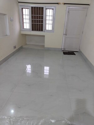 Room in 2 BHK Builder Floor at Sector 31 – for Rent
