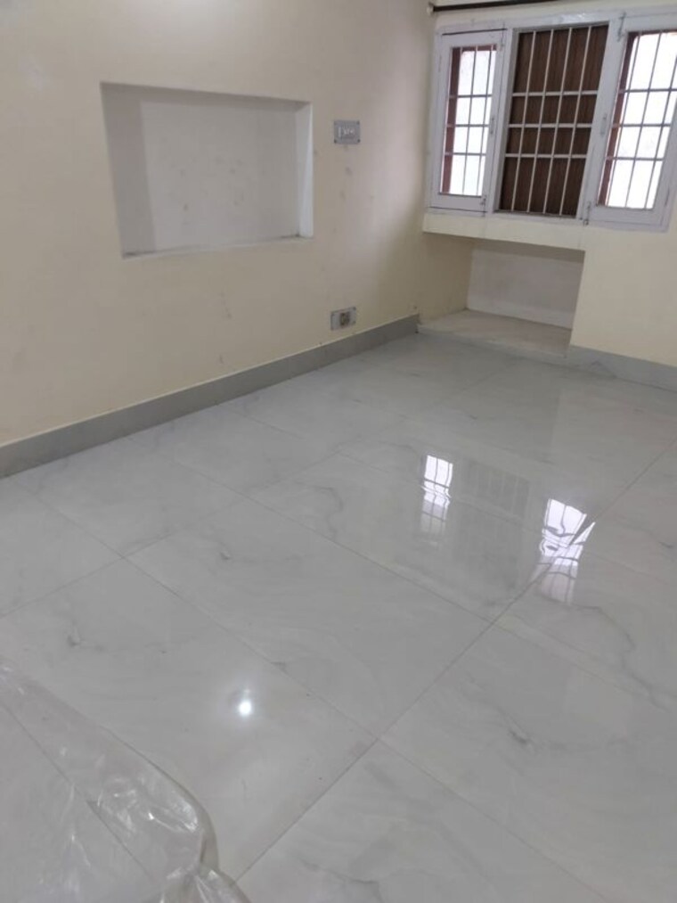 Room, sector 31 2 Bedroom 1400 Sq.Ft. Builder Floor In Sector 31 Gurgaon 10164924
