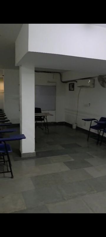 Office Space For Sale in Panchsheel Enclave