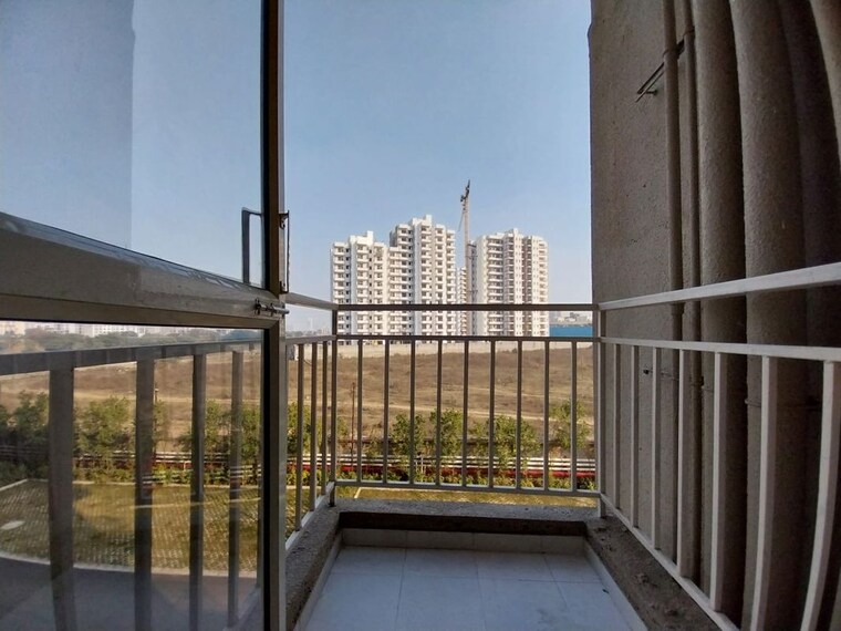 Balcony, pyramid-altia 3 Bedroom 700 Sq.Ft. Apartment In Sector 70 Gurgaon 10164922